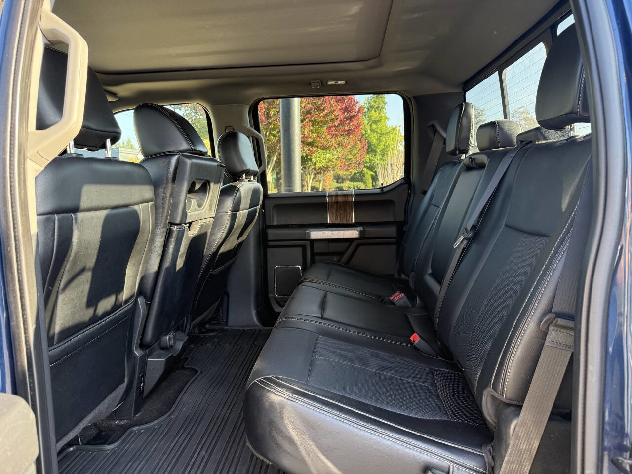 Used 2019 Ford F150 Lariat image 5