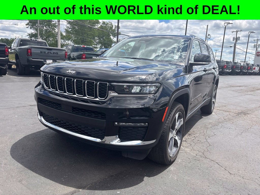 Used 2023 Jeep Grand Cherokee L Limited AWD/4WD image 7