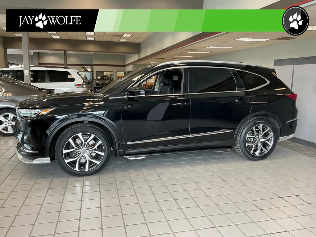 Used 2024 Acura MDX SH-AWD w/ Technology Package image 3