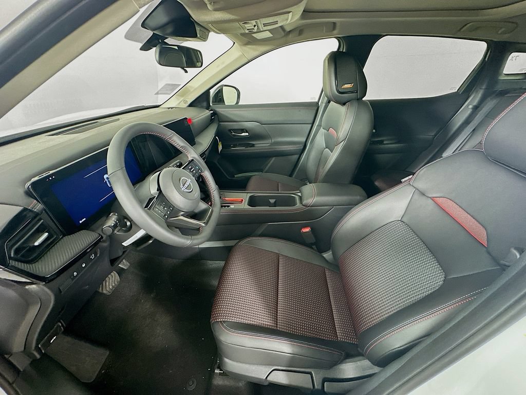 New 2026 Nissan Kicks SR w/ SR Premium Package FWD image 28