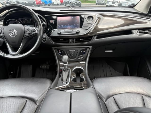 Used 2020 Buick Envision Essence FWD image 21