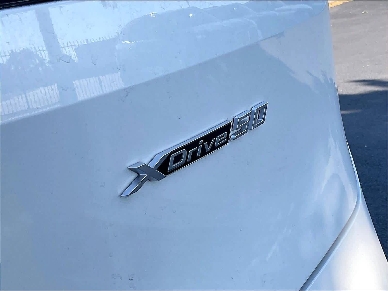 Certified 2023 BMW iX xDrive50 w/ Sport Package AWD/4WD image 10