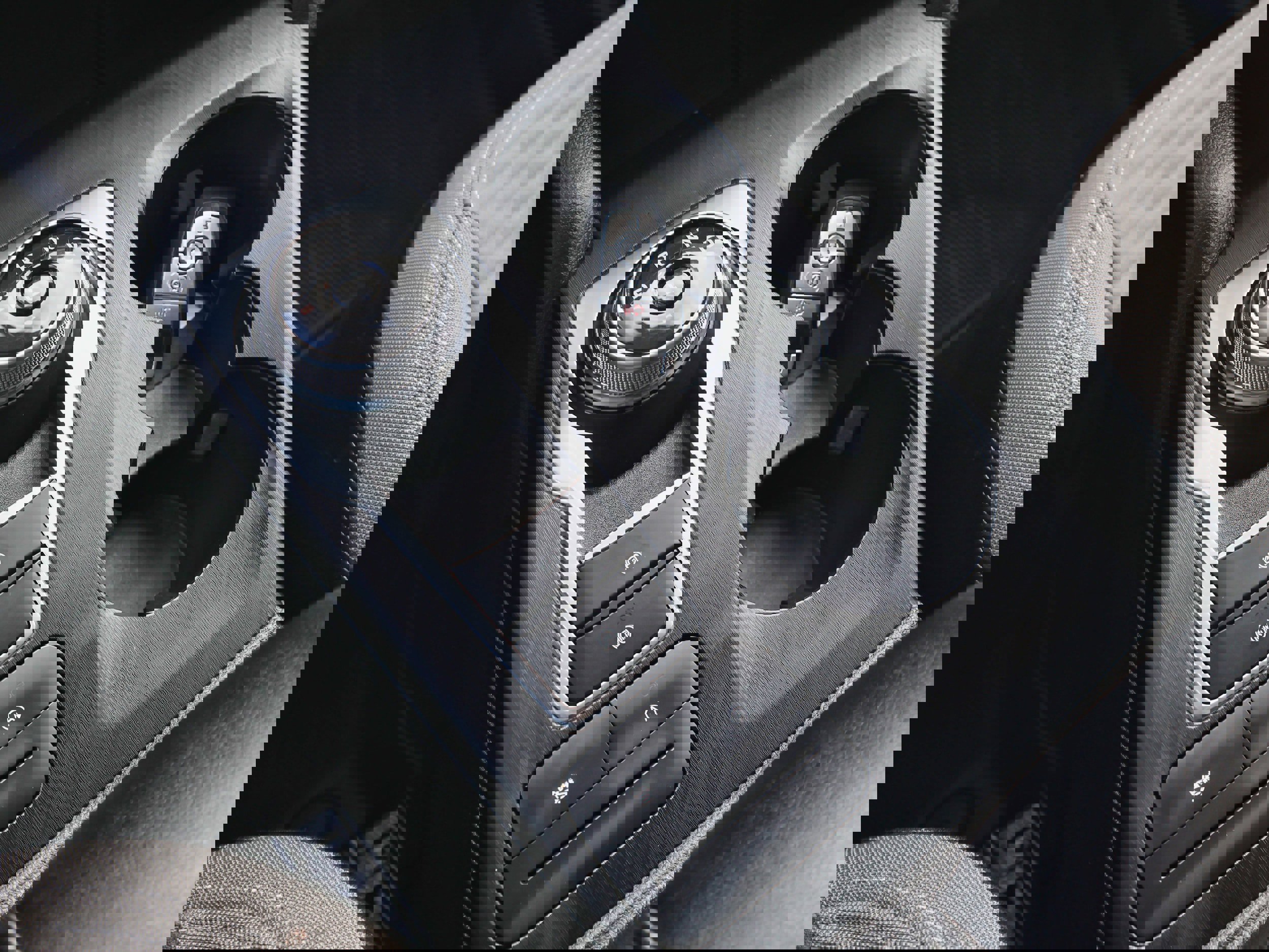 Used 2022 Ford Escape SE w/ Cold Weather Package image 25