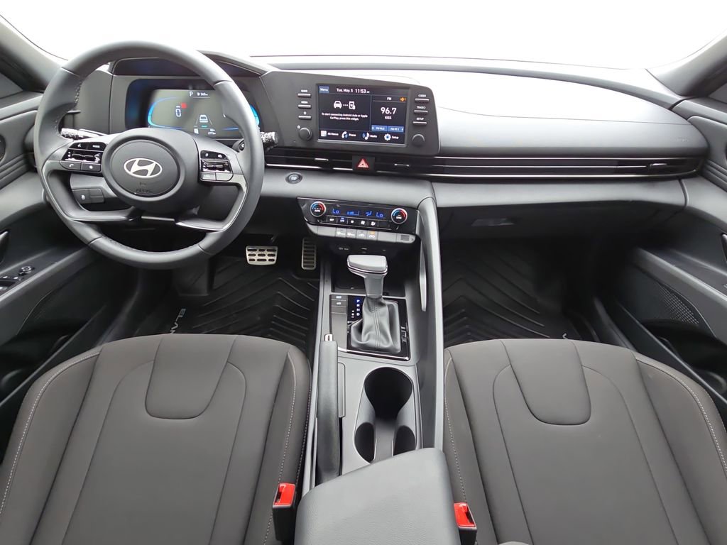 Certified 2026 Hyundai Elantra Sport FWD image 9