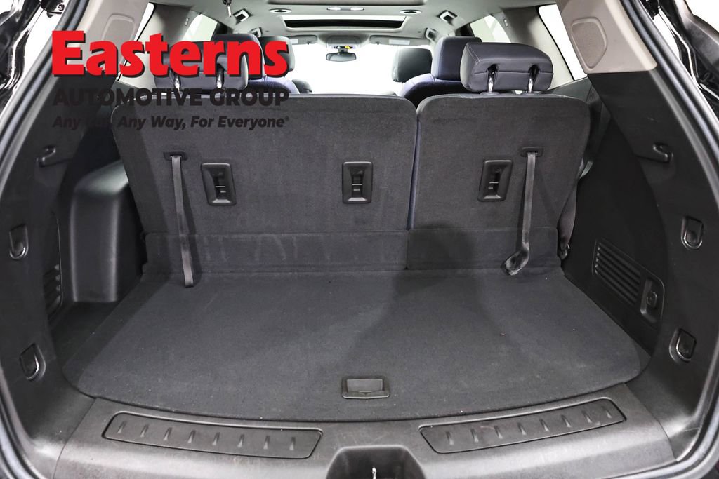 Used 2021 Buick Enclave Essence w/ Sport Touring Edition image 9