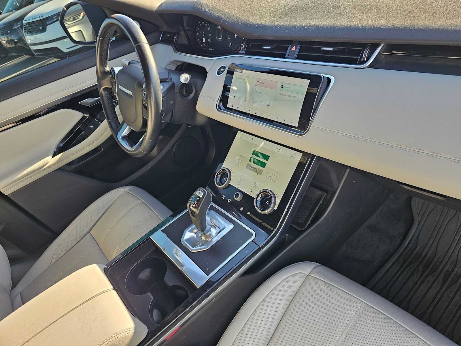 Used 2020 Land Rover Range Rover Evoque SE AWD/4WD image 11