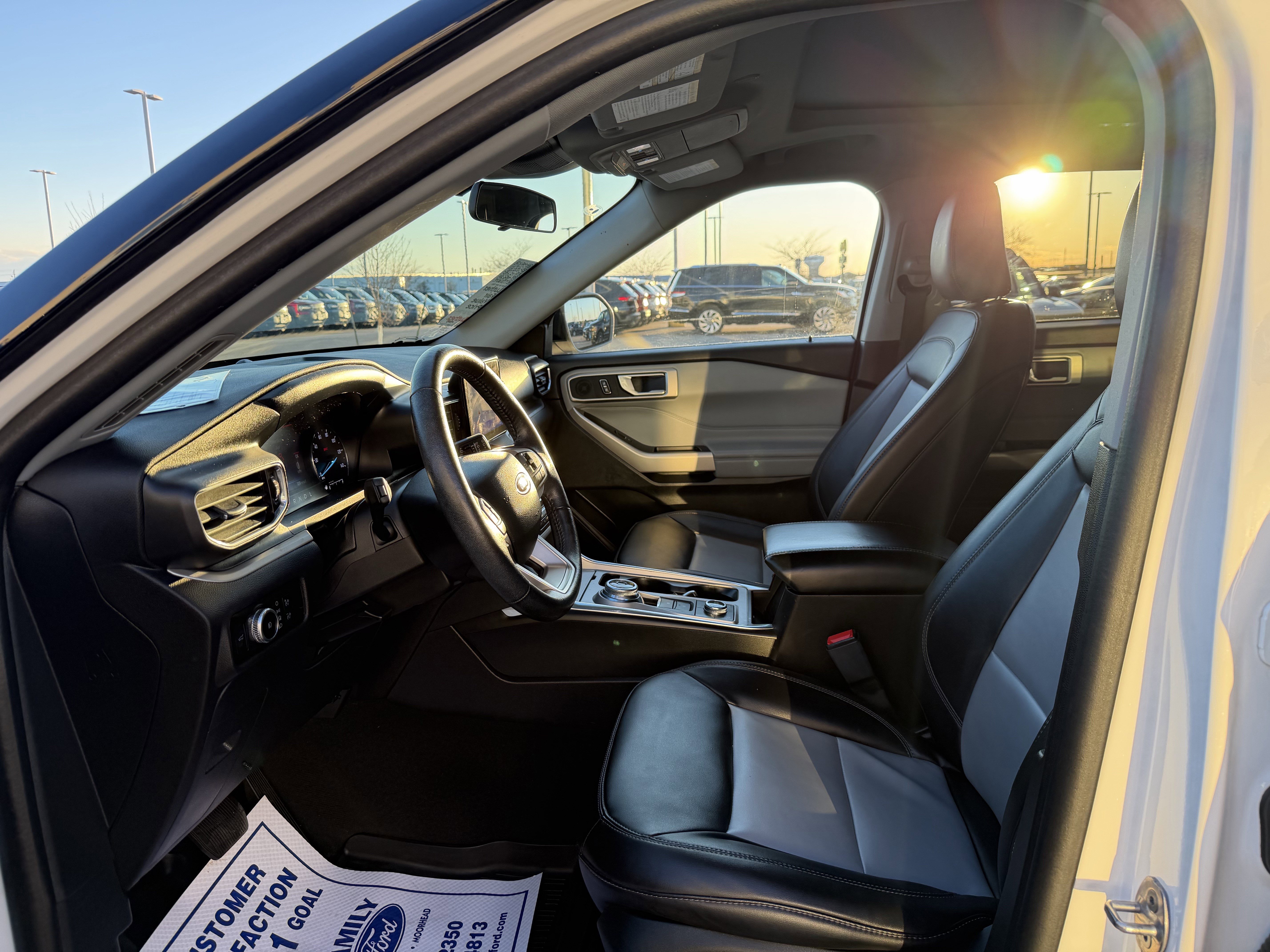 Certified 2023 Ford Explorer XLT w/ Equipment Group 202A AWD/4WD image 18