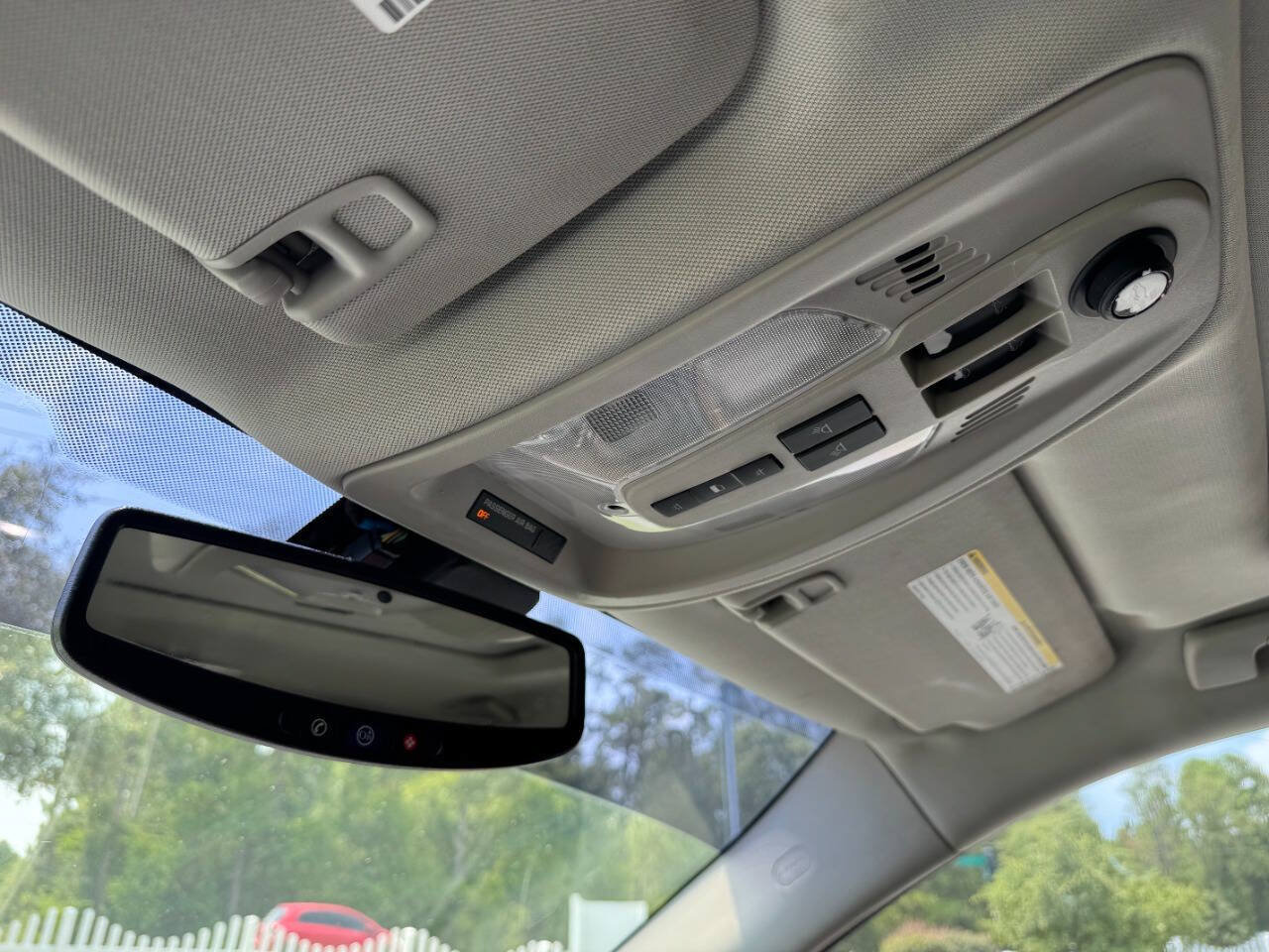 Used 2010 Chevrolet Equinox LTZ FWD image 20
