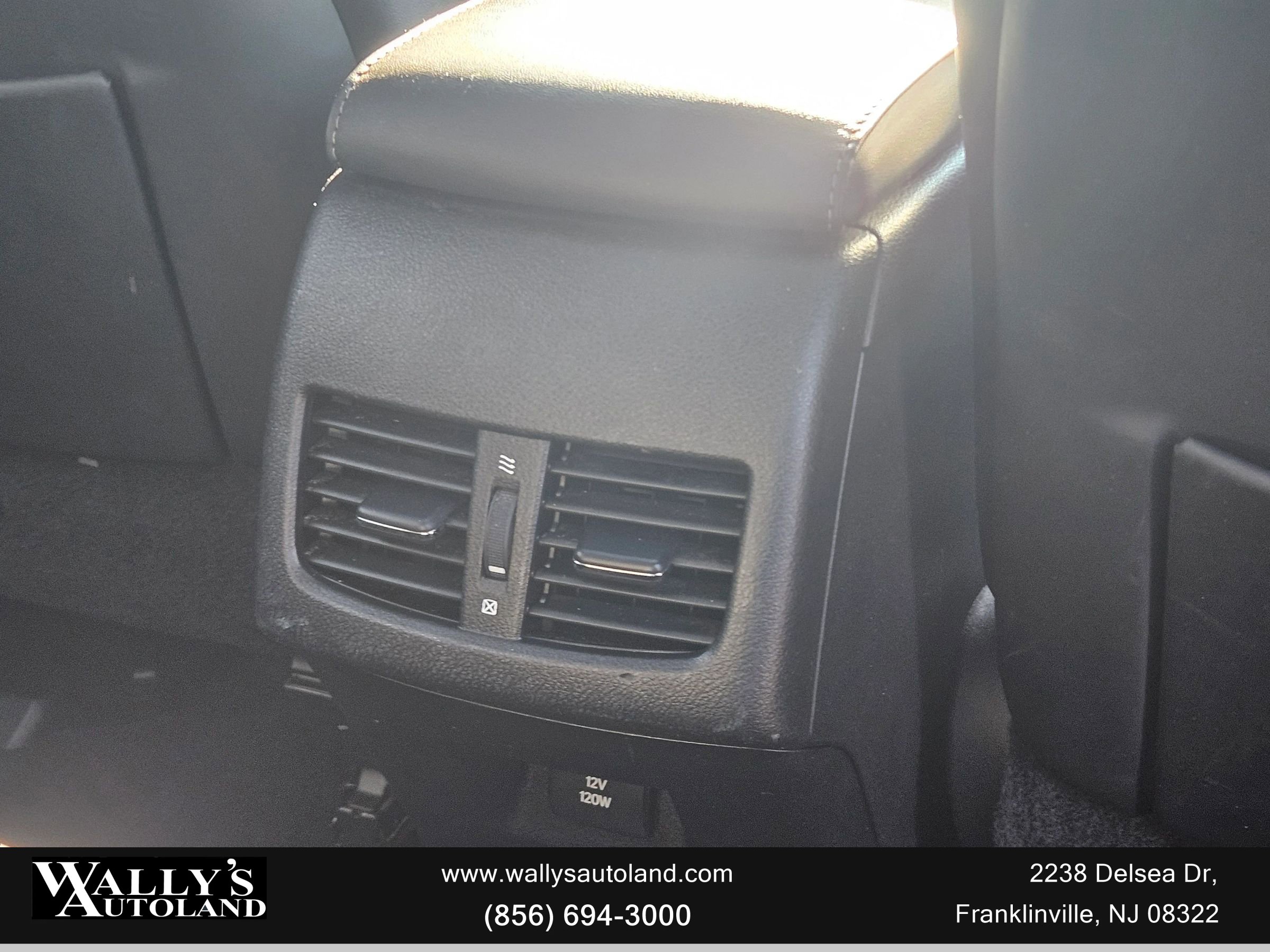 Used 2015 Lexus ES 350 w/ Luxury Package image 16