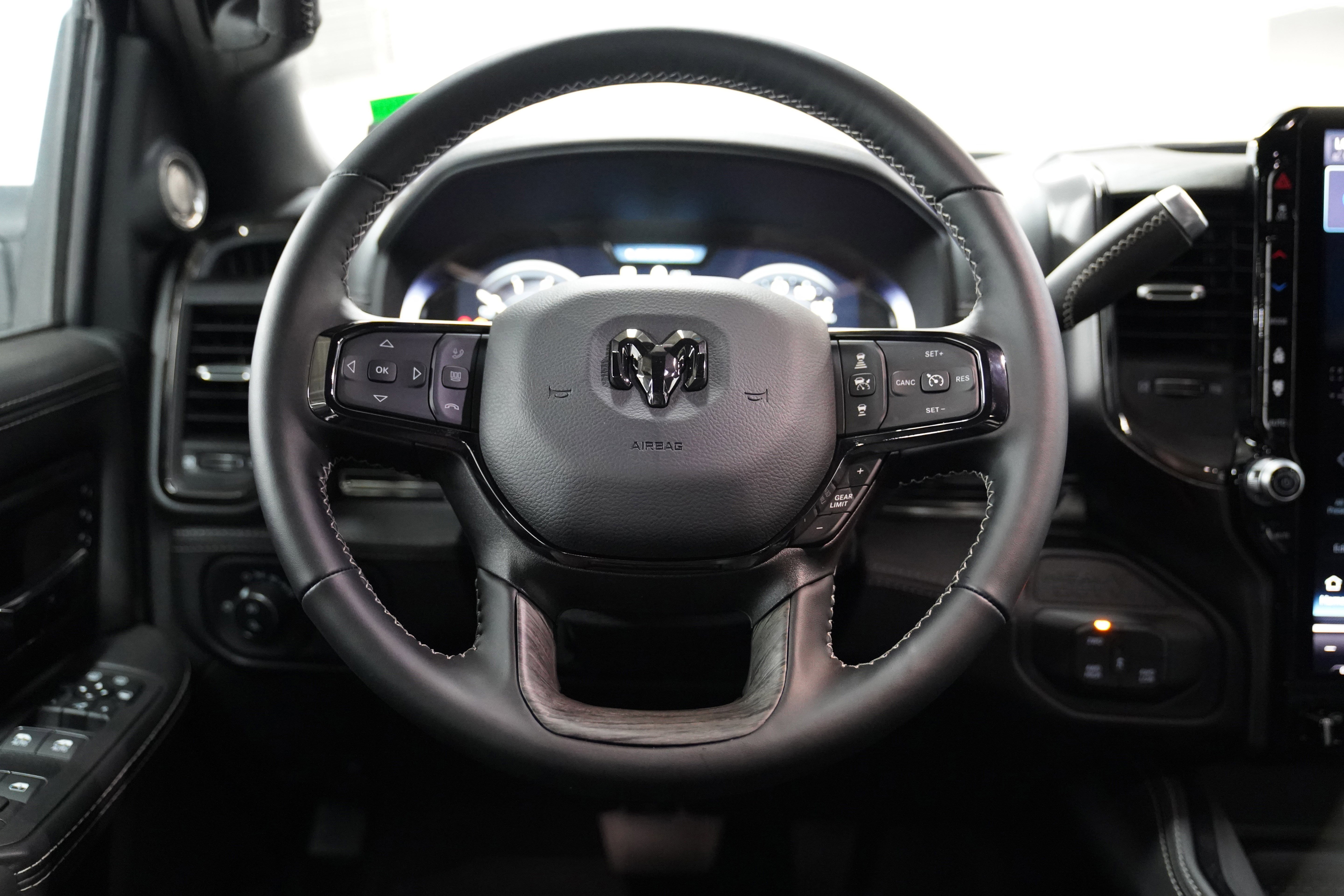 New 2025 RAM 2500 Limited image 15