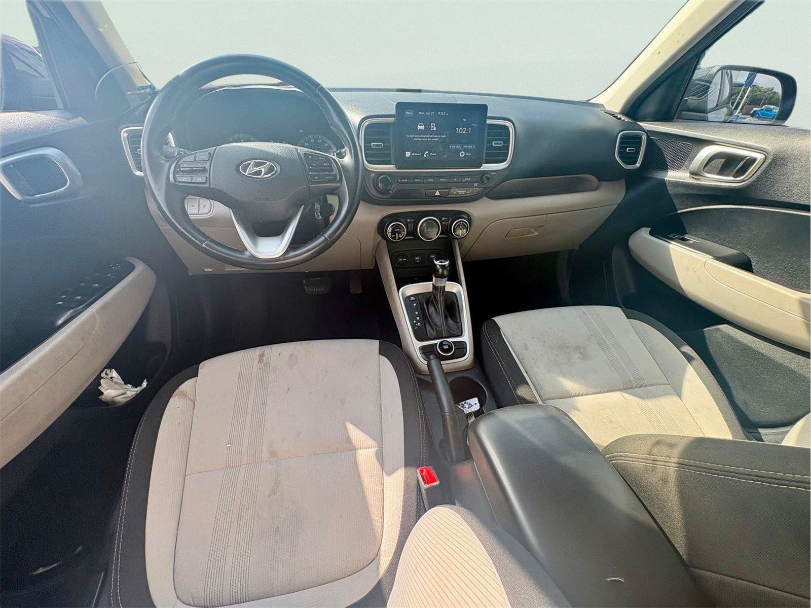 Used 2021 Hyundai Venue SEL FWD image 9