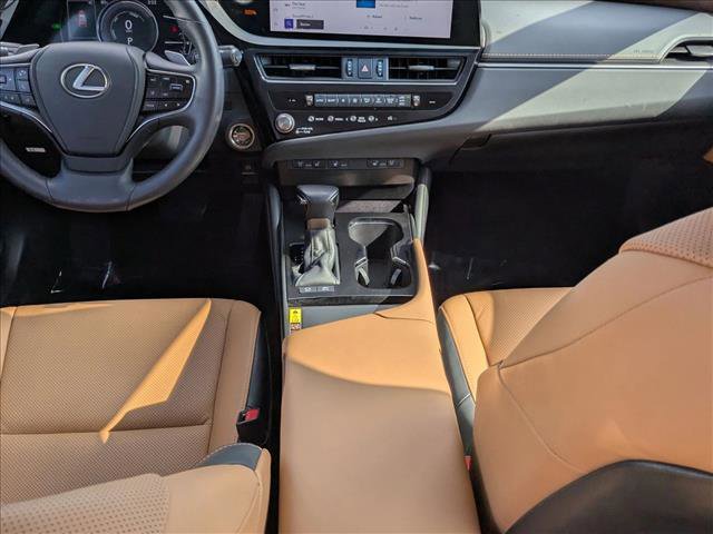 Used 2024 Lexus ES 300h w/ Premium Package image 16