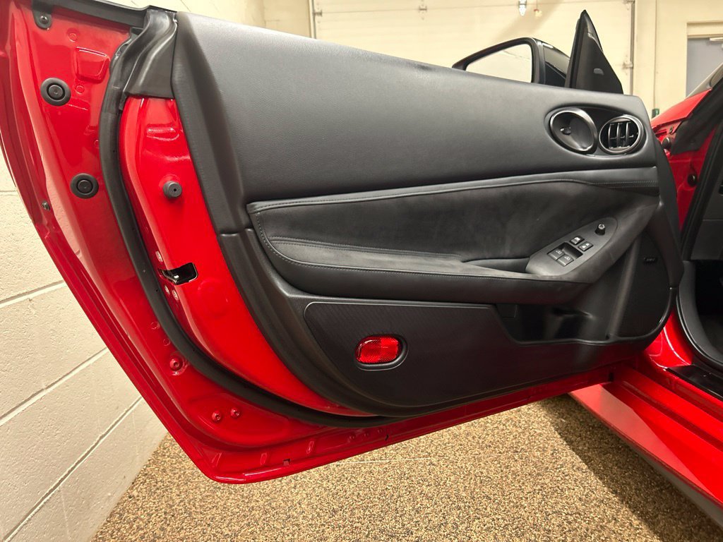 Used 2025 Nissan Z Performance w/ Floor Mat Package RWD image 11