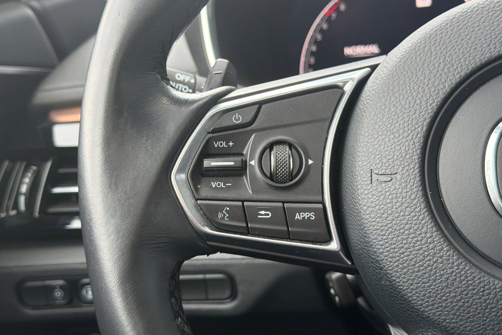 Used 2022 Acura MDX SH-AWD w/ Technology Package image 32