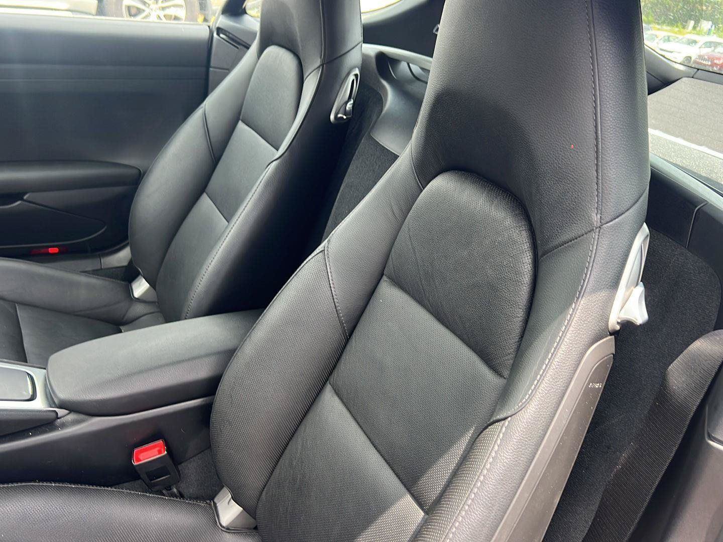 Used 2019 Porsche 718 Cayman RWD image 10