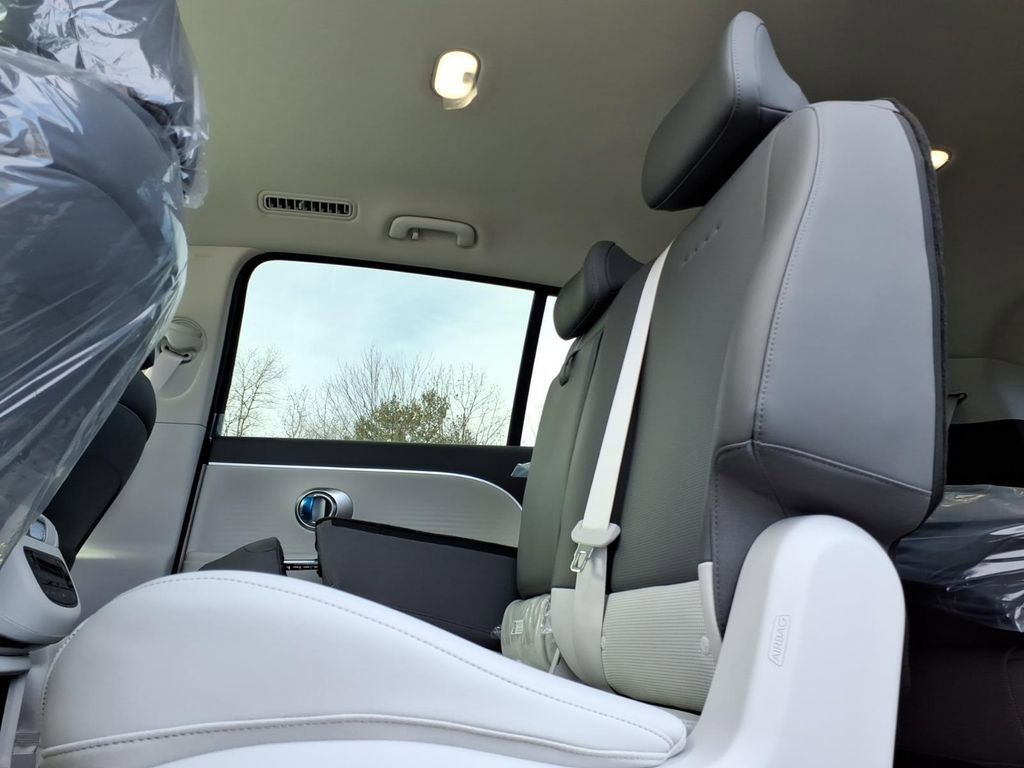 New 2026 Hyundai Ioniq 9 SEL w/ Tow & Go Package image 7