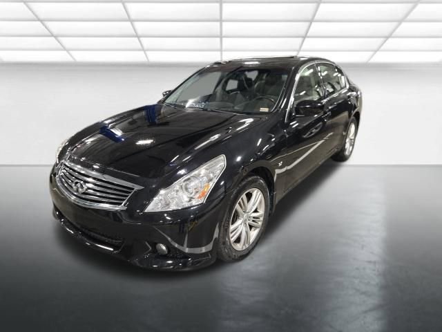 Used 2015 INFINITI Q40 AWD w/ Moonroof Package image 9