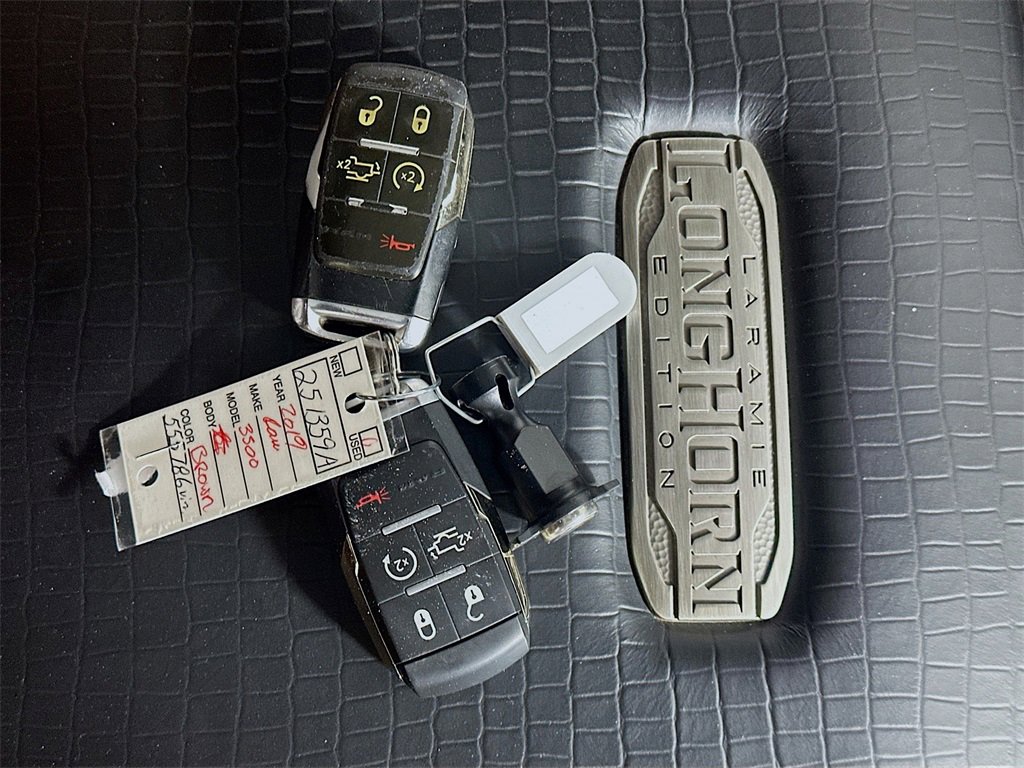 Used 2019 RAM 3500 Limited image 35