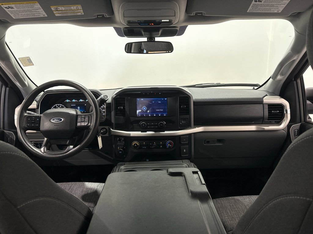 Used 2021 Ford F150 XLT image 2