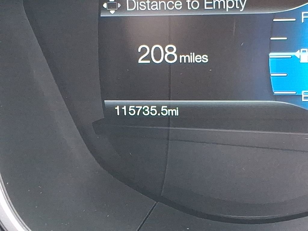 Used 2017 Ford Fusion SE w/ Fusion SE Technology Package FWD image 22