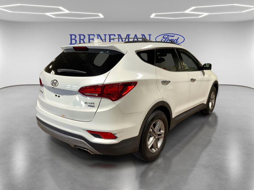 Used 2017 Hyundai Santa Fe Sport AWD/4WD image 5