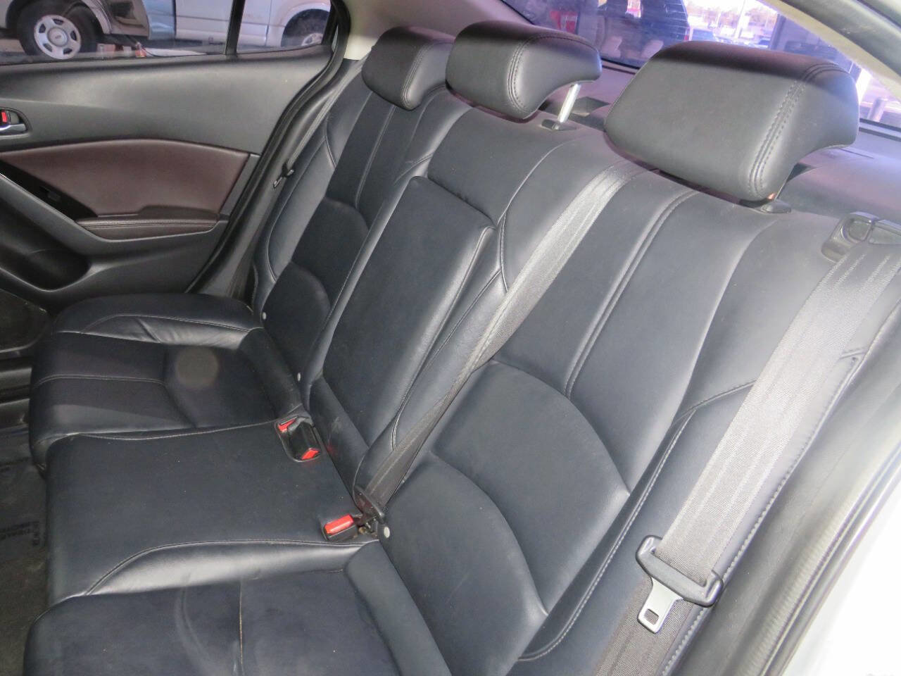 Used 2017 MAZDA MAZDA3 Touring image 12