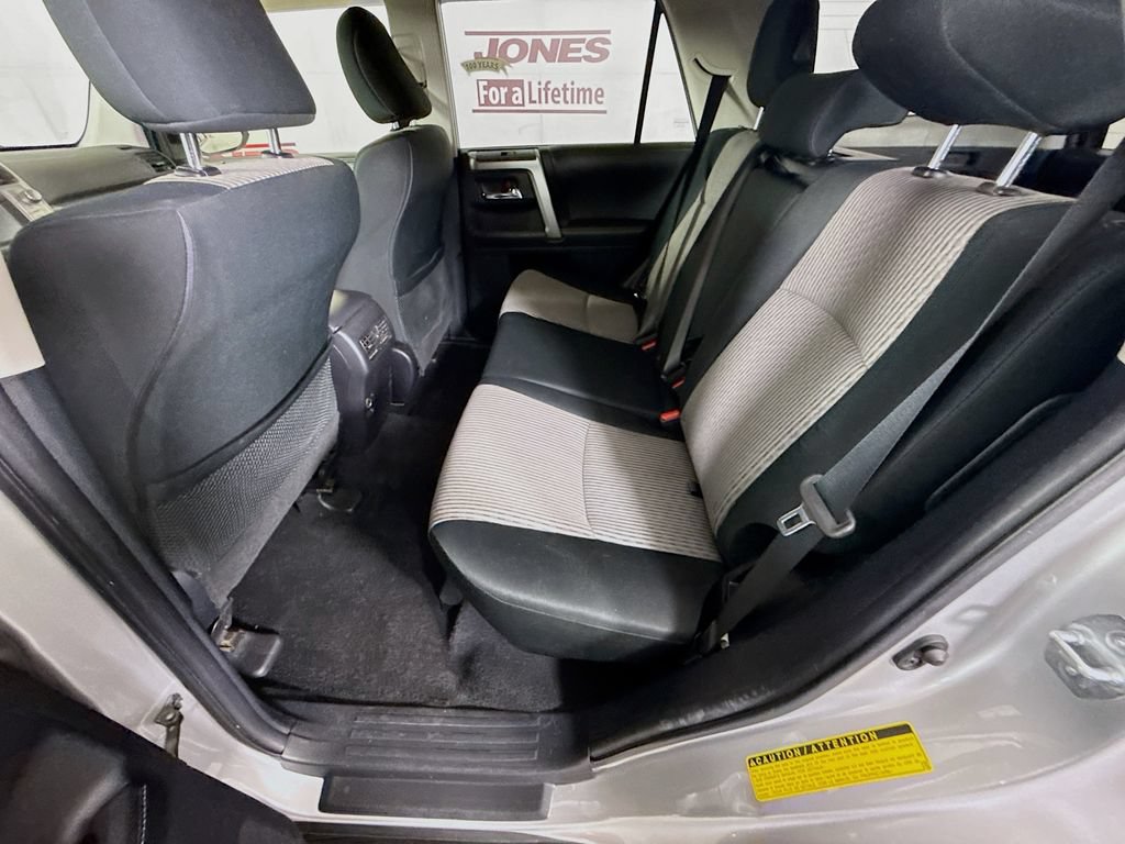 Used 2015 Toyota 4Runner SR5 AWD/4WD image 26