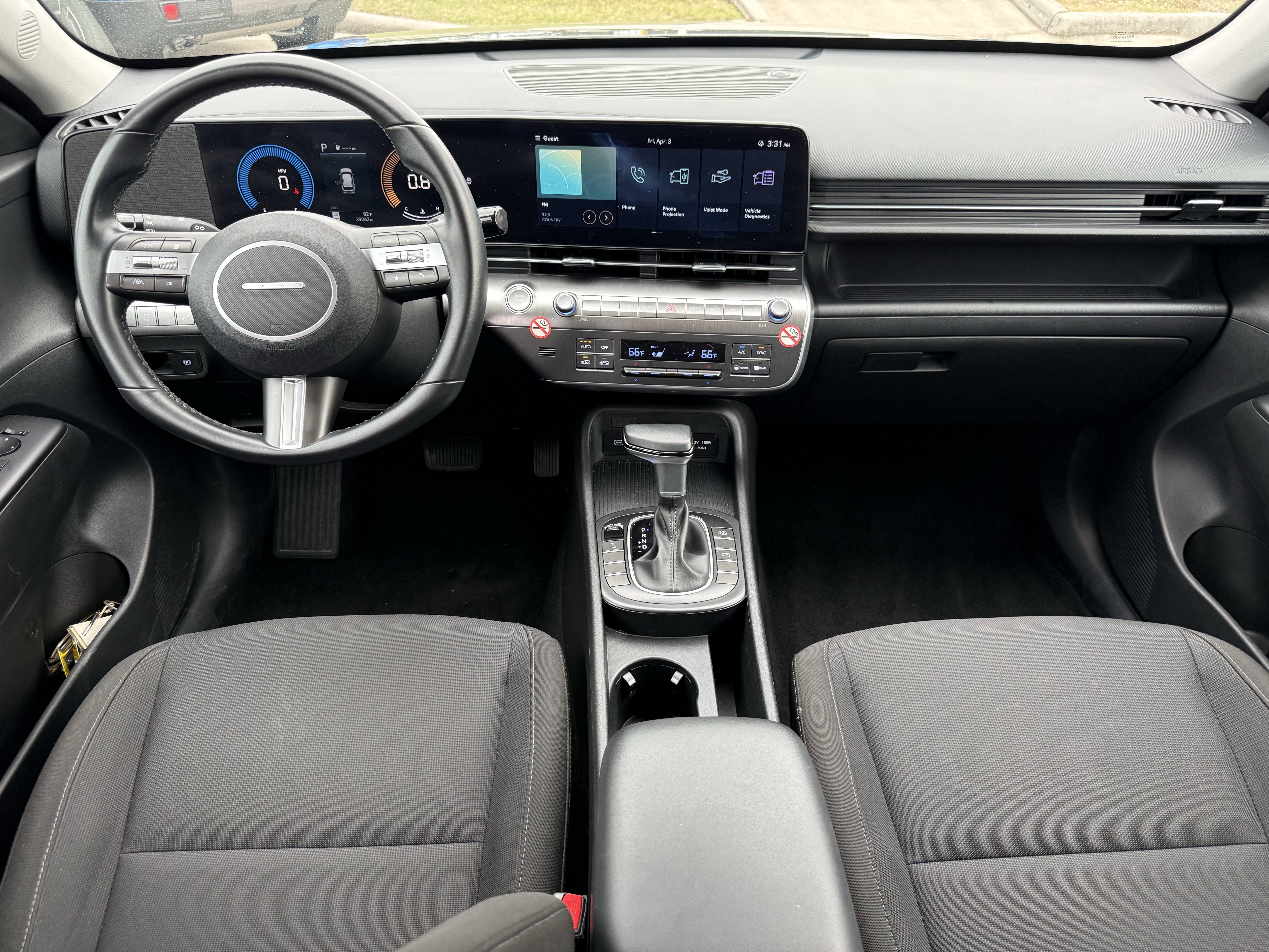Used 2025 Hyundai Kona SEL AWD/4WD image 13