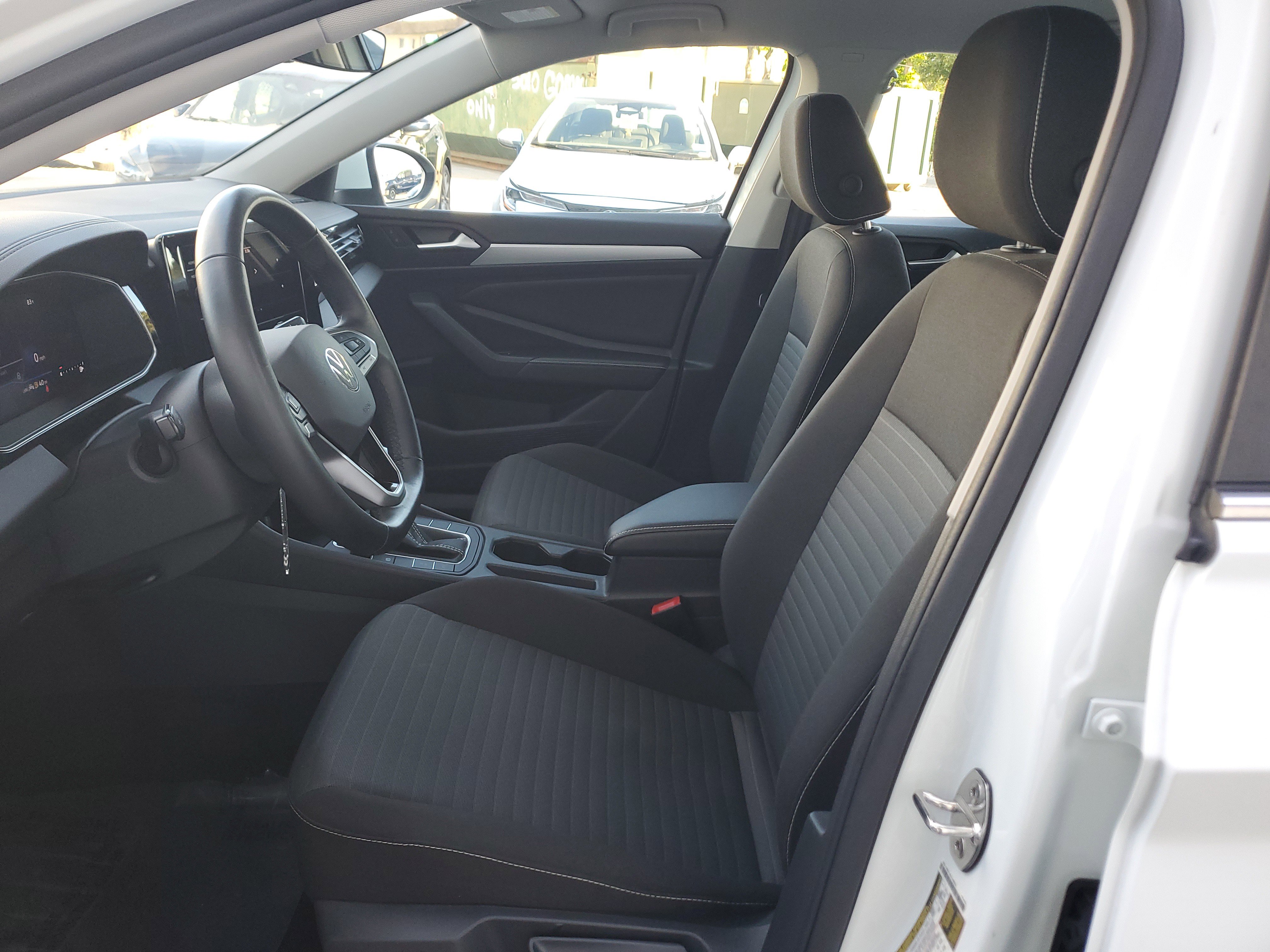 Used 2025 Volkswagen Jetta S image 11