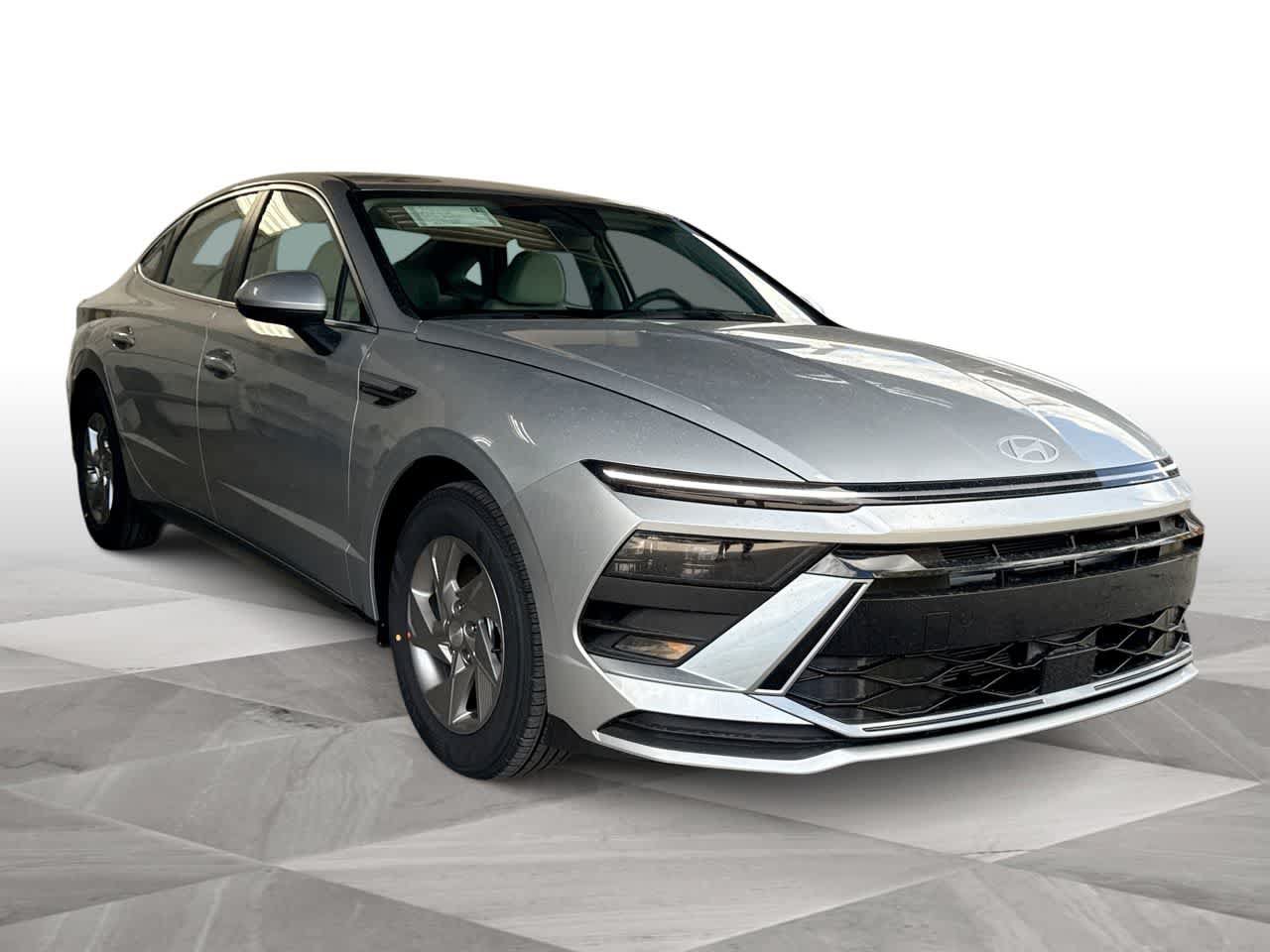New 2026 Hyundai Sonata SE FWD image 2