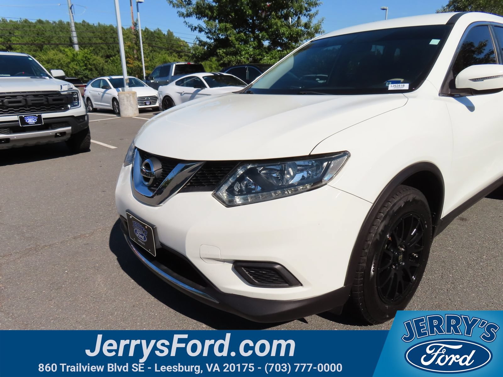 Used 2015 Nissan Rogue S AWD/4WD image 9