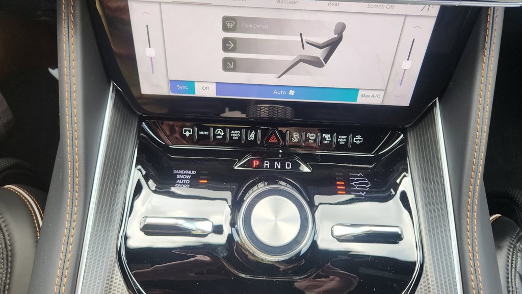New 2026 Jeep Grand Wagoneer Summit AWD/4WD image 19
