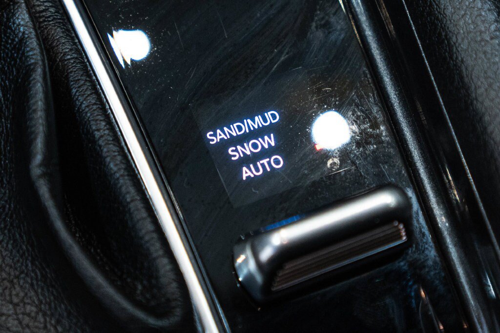 Used 2023 Jeep Compass Latitude w/ Convenience Group AWD/4WD image 23