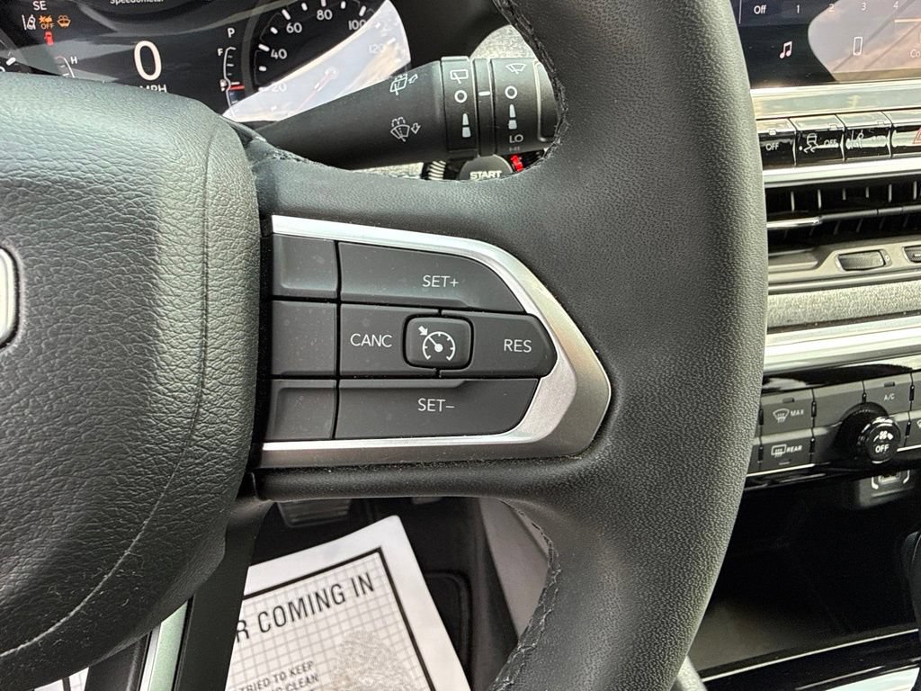 Used 2023 Jeep Compass Latitude AWD/4WD image 26