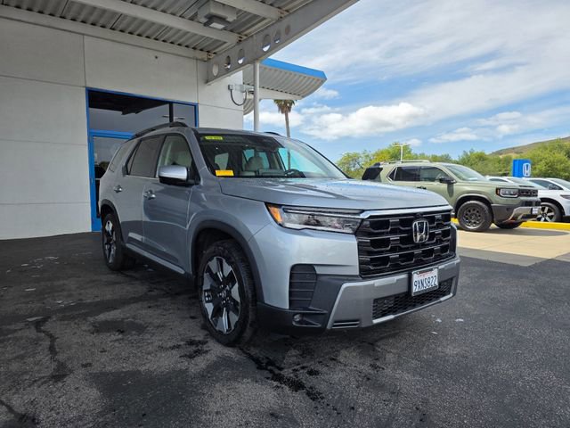 Certified 2026 Honda Pilot Touring image 4