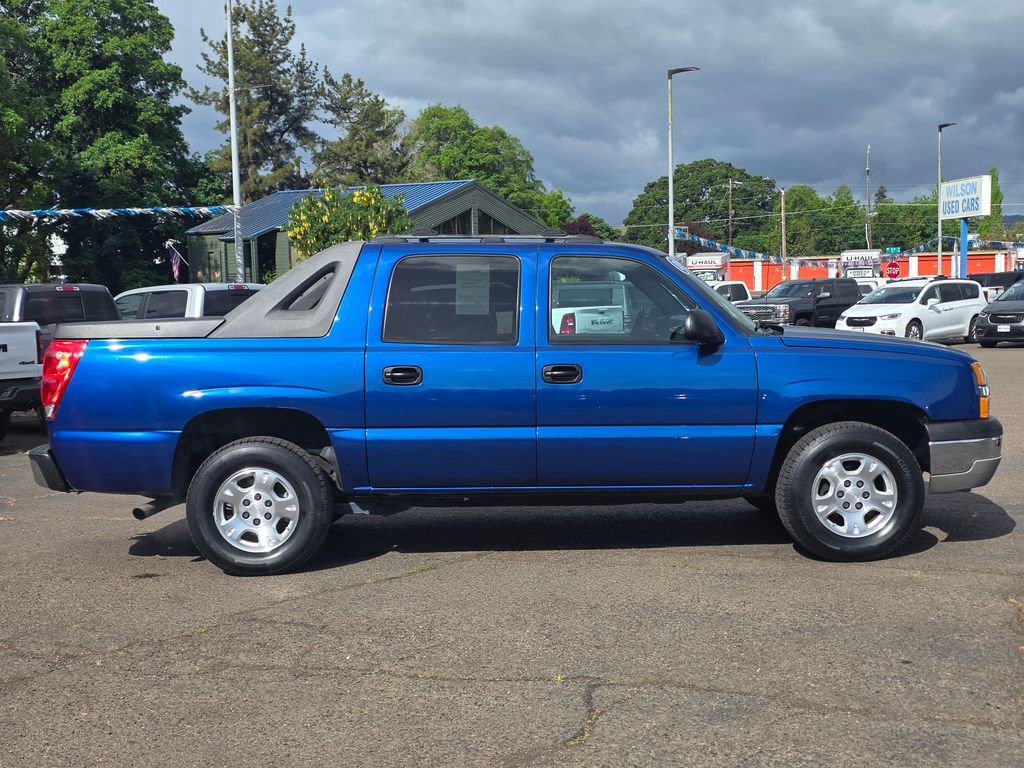 Used 2004 Chevrolet Avalanche Z71 w/ Preferred Equipment Group AWD/4WD image 22