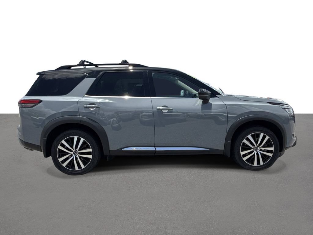 Certified 2024 Nissan Pathfinder Platinum w/ Cargo Package FWD image 3