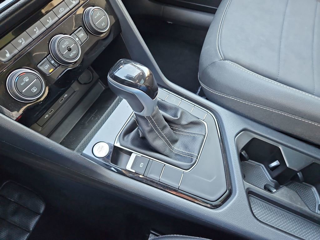 Used 2024 Volkswagen Taos SE image 18