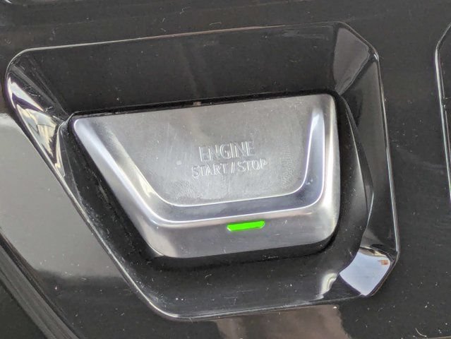 Used 2025 GMC Sierra 1500 AT4 w/ Technology Package AWD/4WD image 30