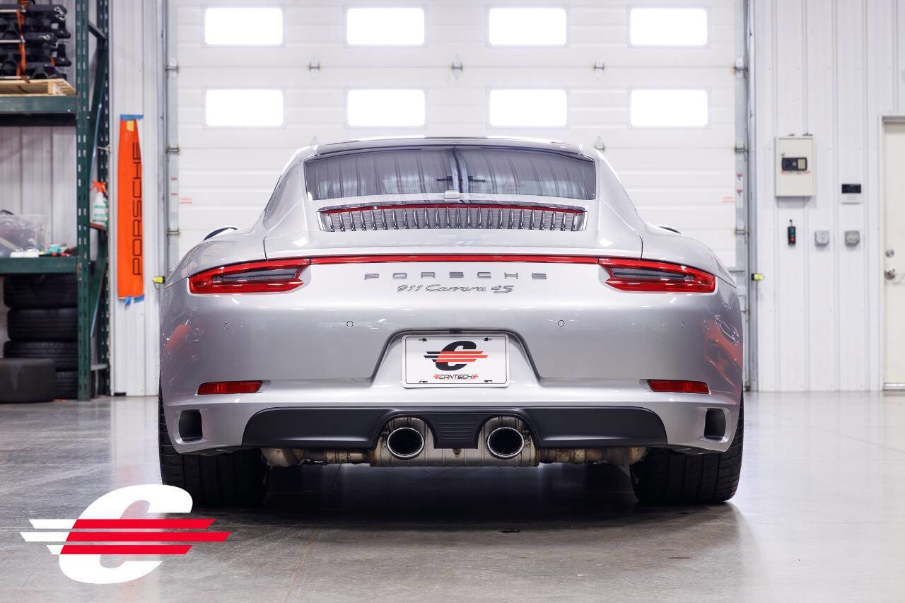 Used 2017 Porsche 911 Carrera 4S image 4