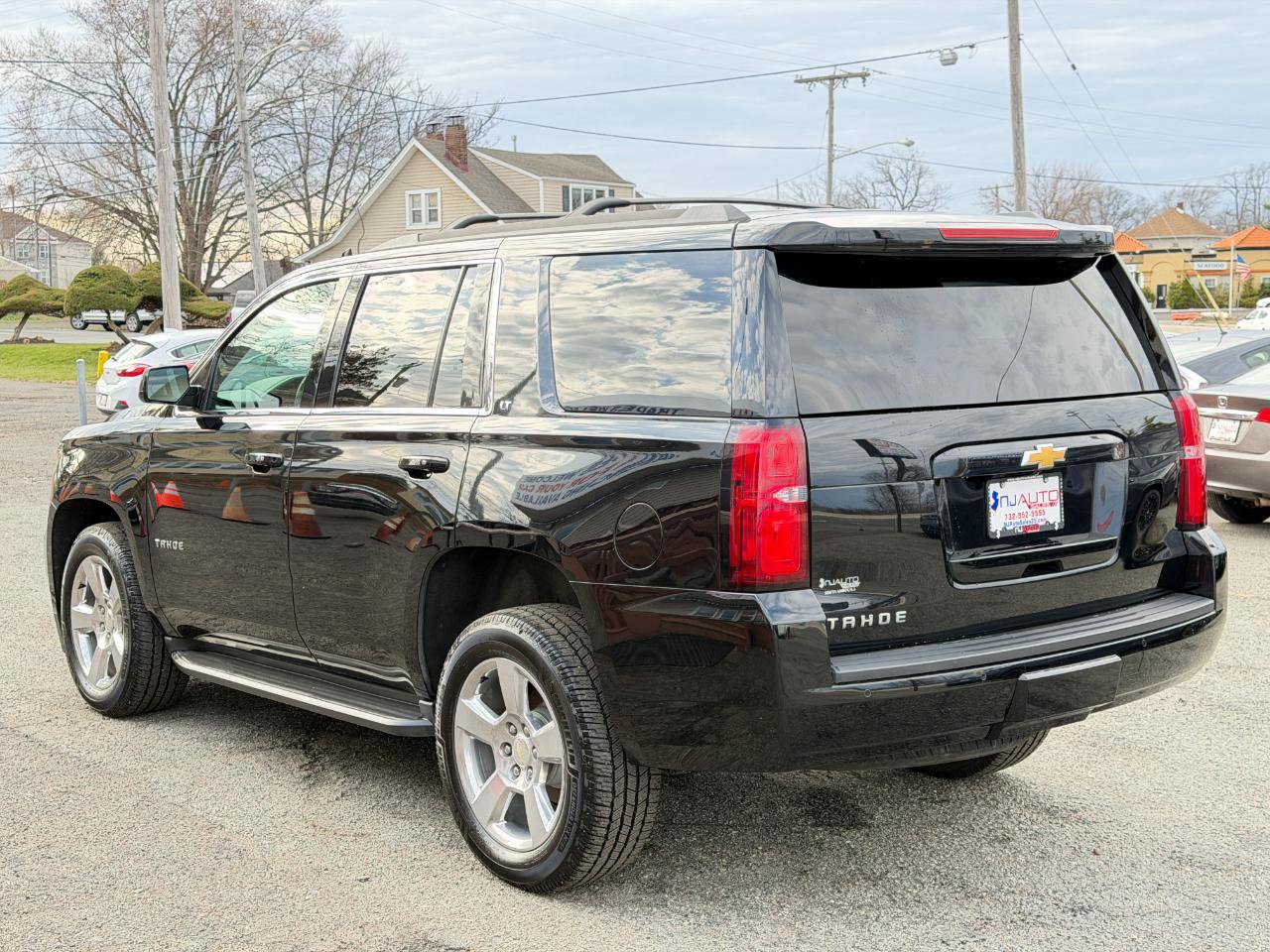 Used 2017 Chevrolet Tahoe LT image 6