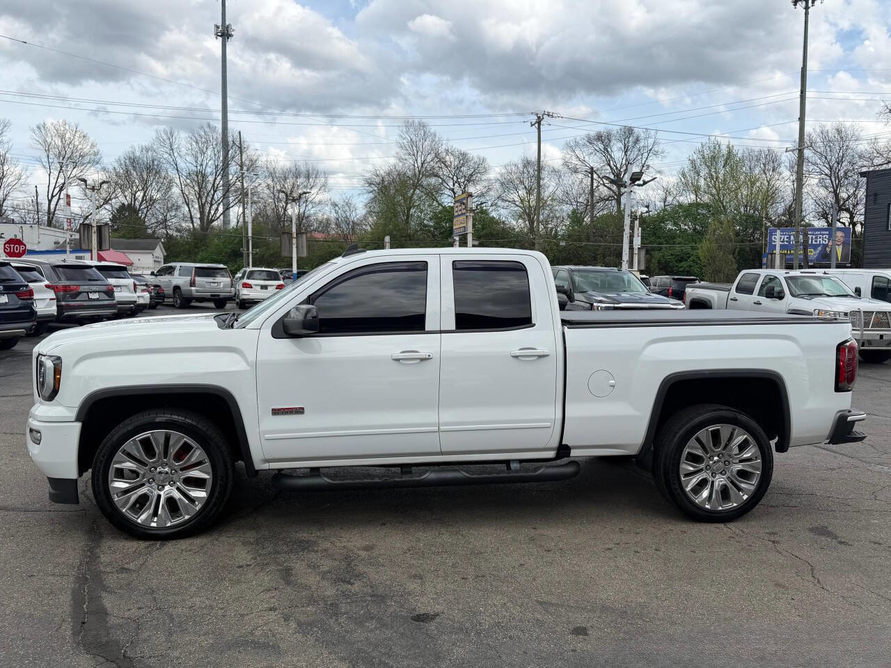 Used 2017 GMC Sierra 1500 SLT AWD/4WD image 5