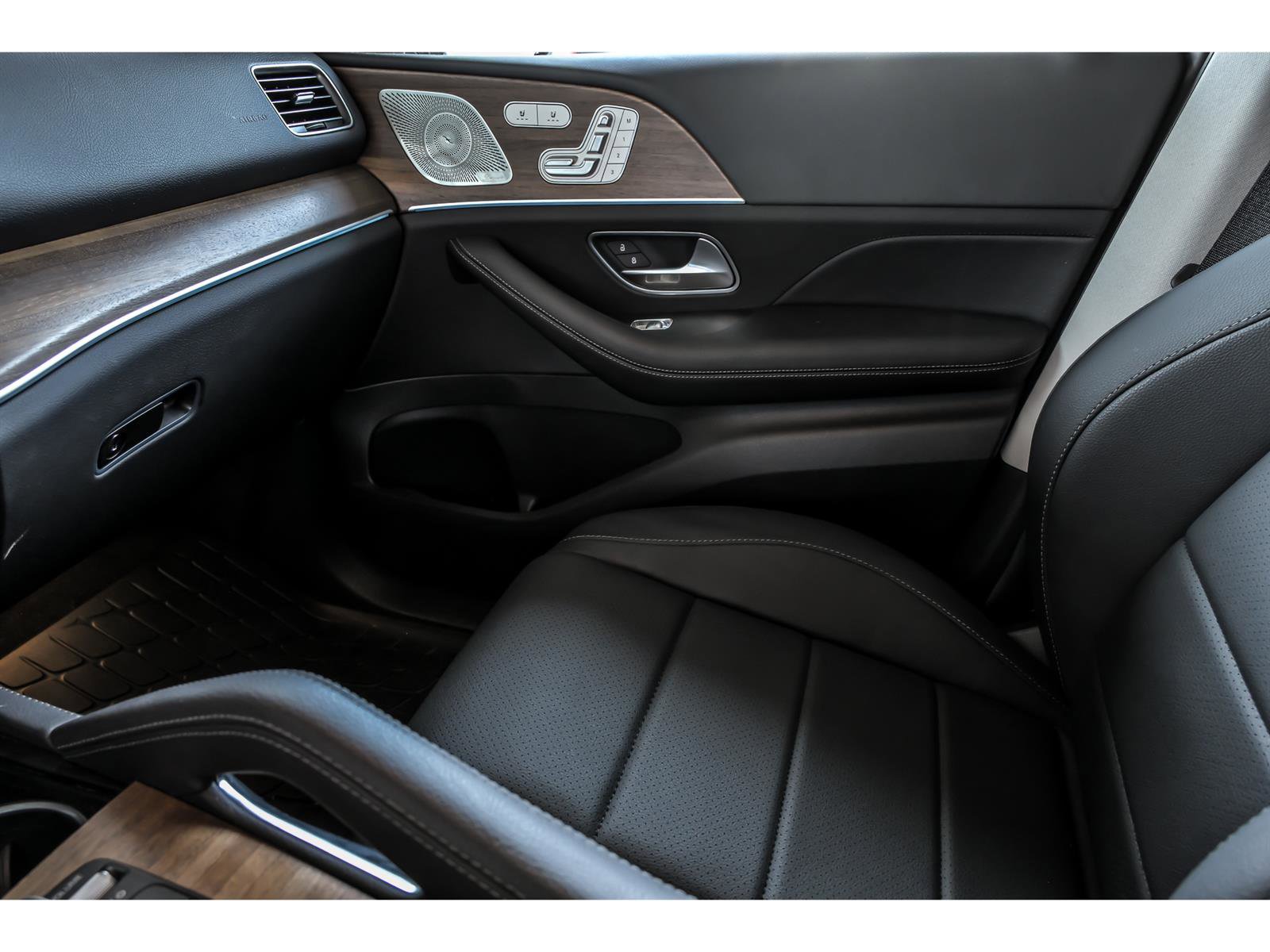 Certified 2025 Mercedes-Benz GLE 350 4MATIC image 22