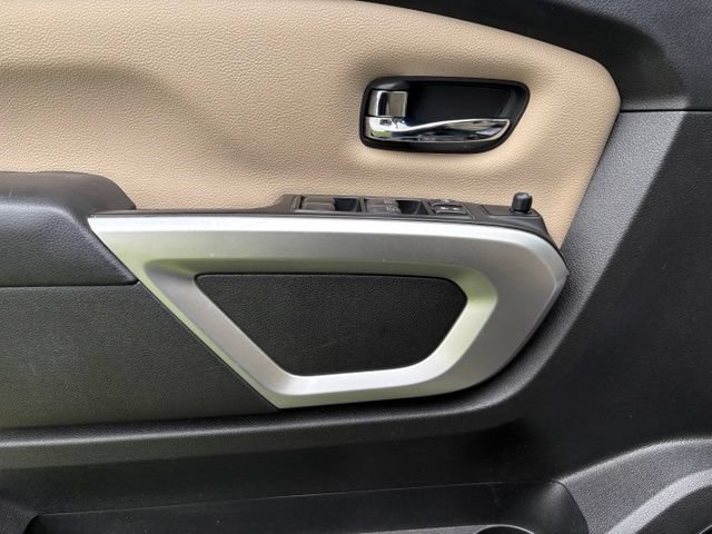 Used 2017 Nissan Titan SV RWD image 21
