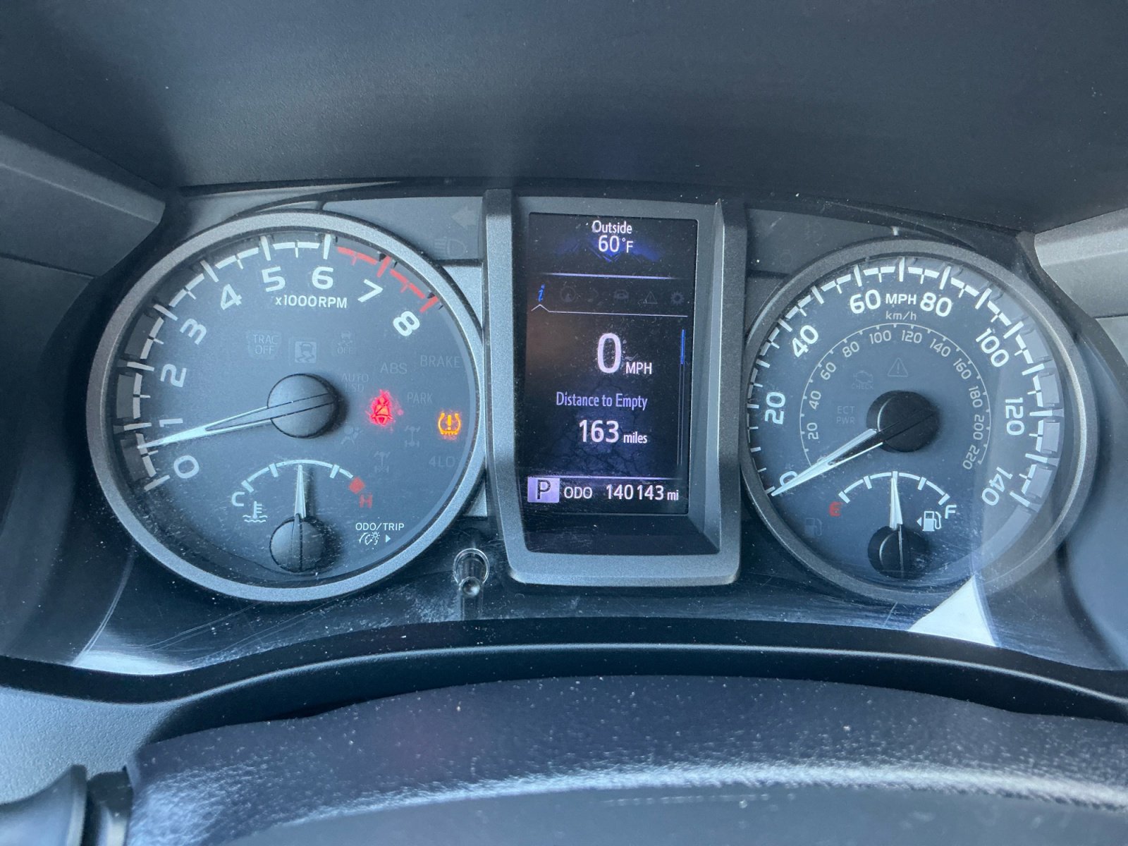 Used 2016 Toyota Tacoma TRD Sport w/ Towing Package image 10