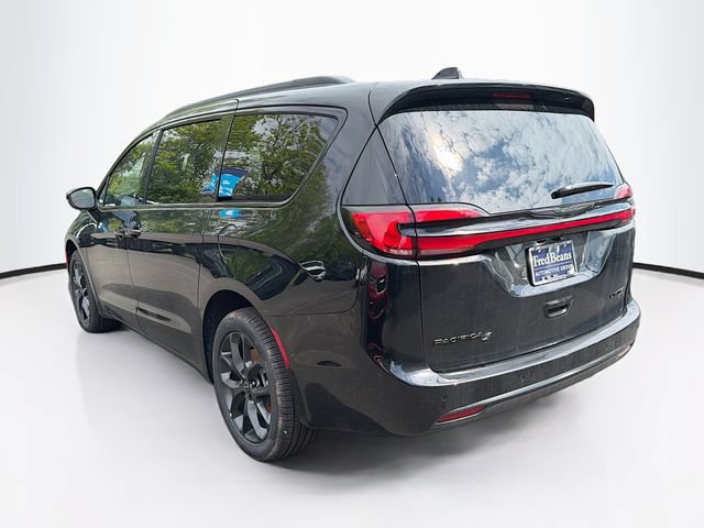 New 2026 Chrysler Pacifica Limited w/ S Appearance Package AWD/4WD image 5