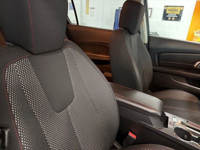 Used 2017 GMC Terrain SLE w/ Nightfall Package AWD/4WD image 30