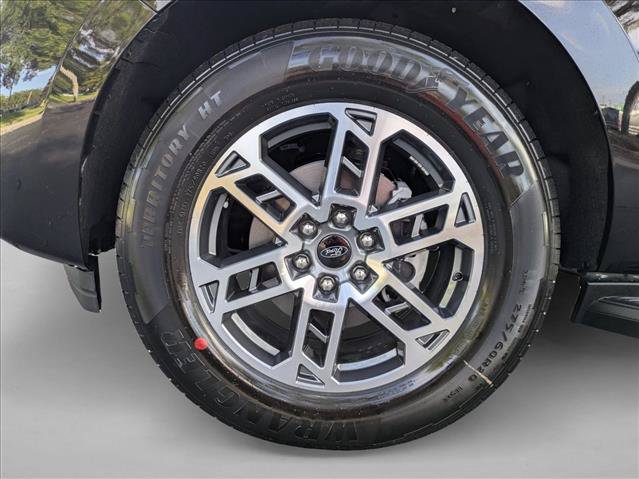 New 2026 Ford Expedition Active RWD image 8