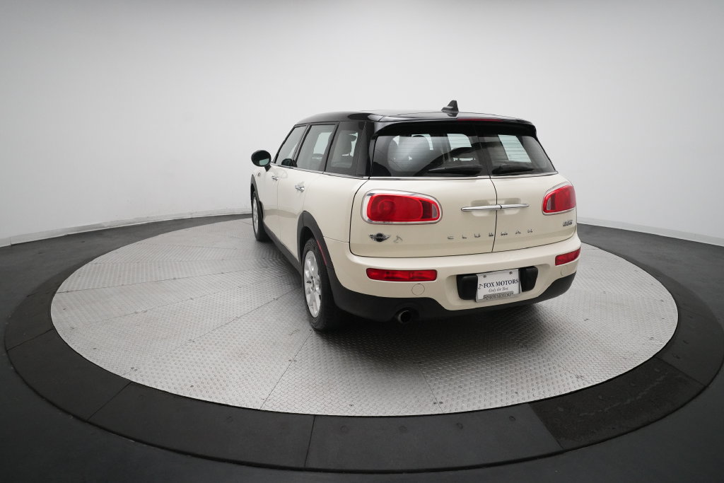 Used 2016 MINI Cooper Clubman FWD image 32
