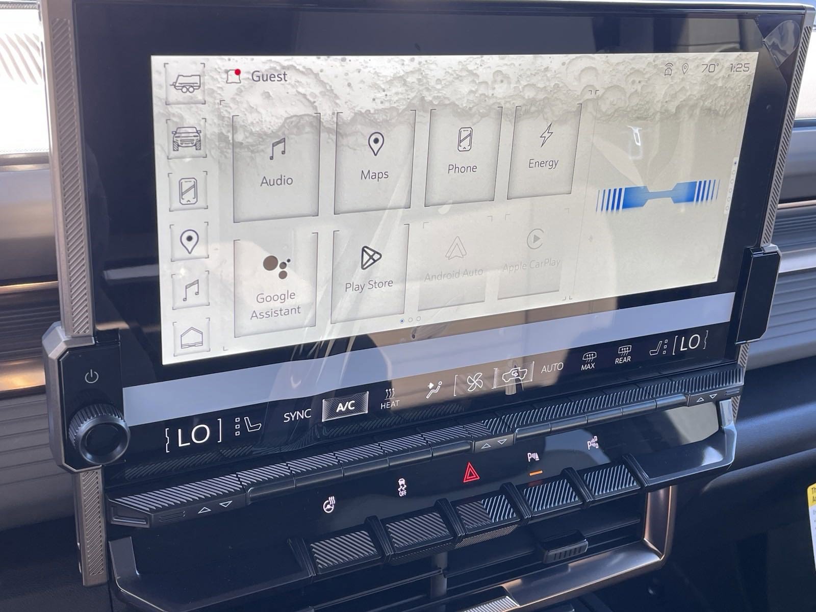 New 2025 GMC Hummer EV 3X w/ LPO, Roof Cross Rail Package image 21